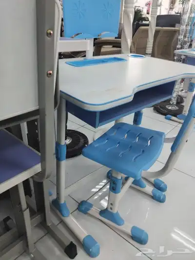 school chairs 0