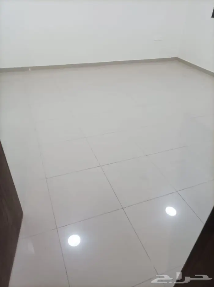 عمارة للايجار في الخبر للشركات والموسسة فقط بكامل 2