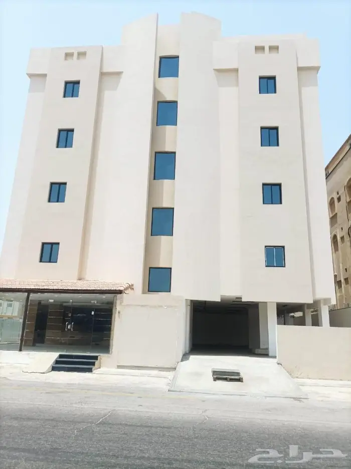 عمارة للايجار في الخبر للشركات والموسسة فقط بكامل 0