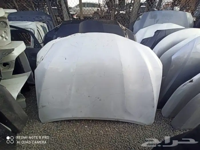 يوجد لدينا جمع انواع الصدمات وشمعات ورفارف وابواب وكبابيت ل 5