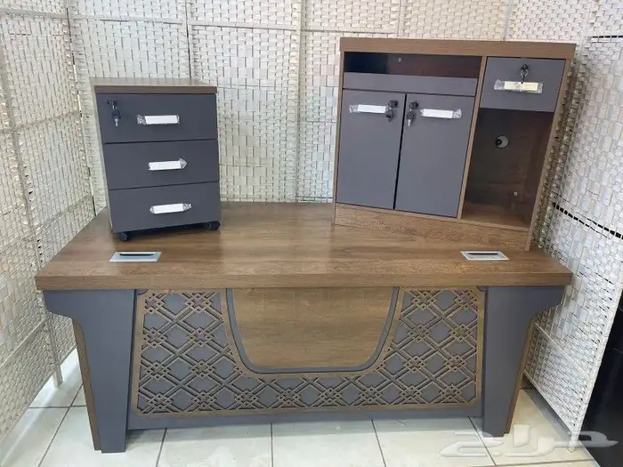 مكاتب سكرتارية ورك ستيشن طاولة اجتماع كنب دولاب كونتر 17