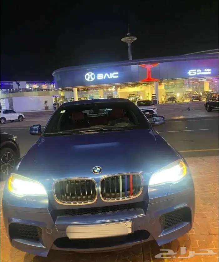 BMW X6 M للبيع - اللون ازرق نظيفة وبحالة وكالة 0