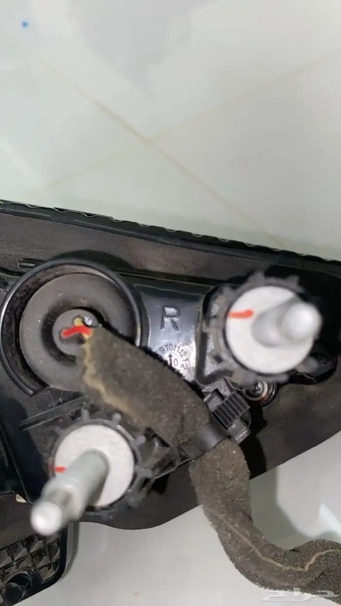 اصطب شنطه يمين تورس 2020-2022 4