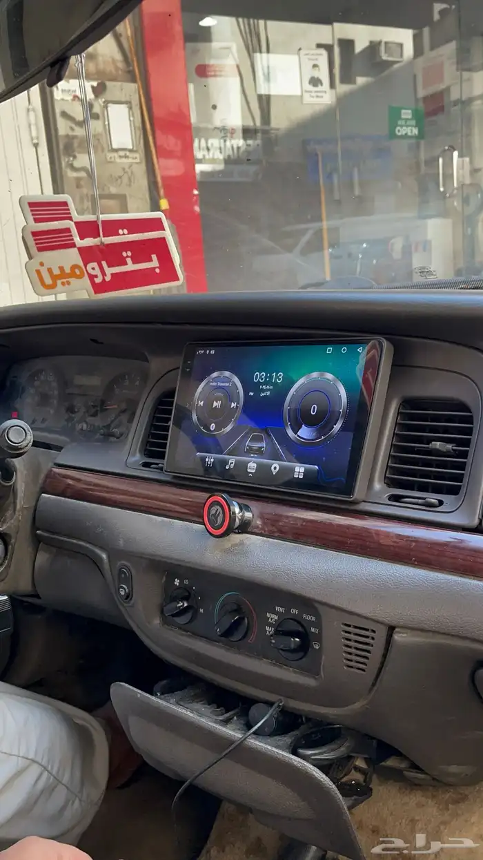شاشة فورد (فكتوريا_ ماركيز) نظام اندرويد وابل كار بلاي 0