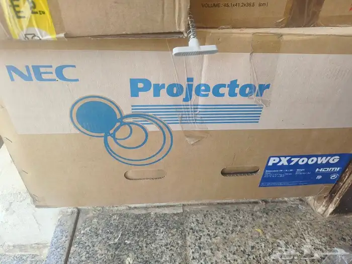 بروجكتر projector NEC PX700w 0
