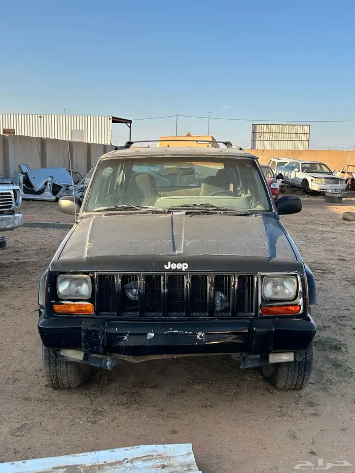 قطع غيار جيب شروكي مستعمل تشليح 1