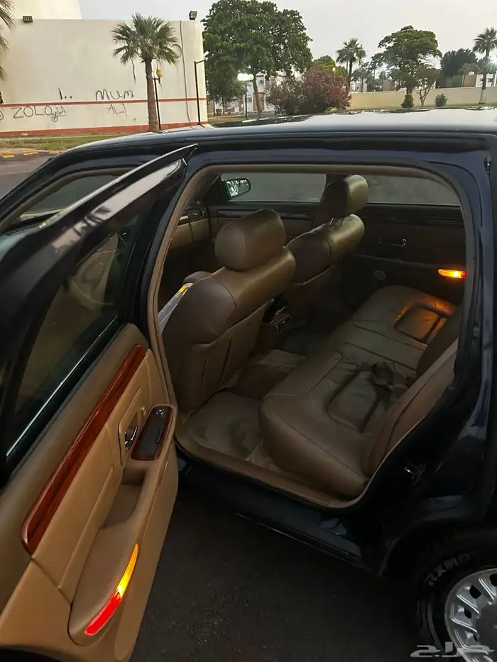 كاديلاك ديفيل Cadillac Deville 5