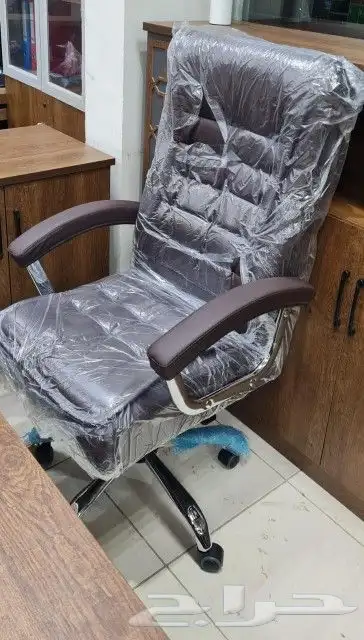 كراسي مكتبي جلد وشبك يوجد بساتم وكفرات 36