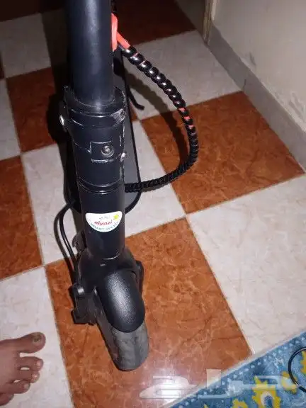 سكوتر نيازي شغال وكل شيء سليم ونضيف جدا سبب البيع الحاجه 5