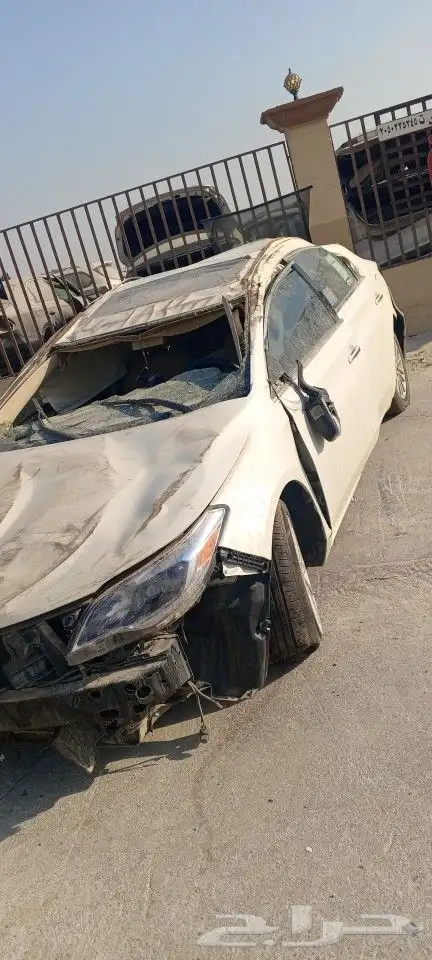قطع غيار تويوتا افالون موديل 2015 3