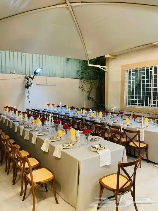 طاولات عشاء 0
