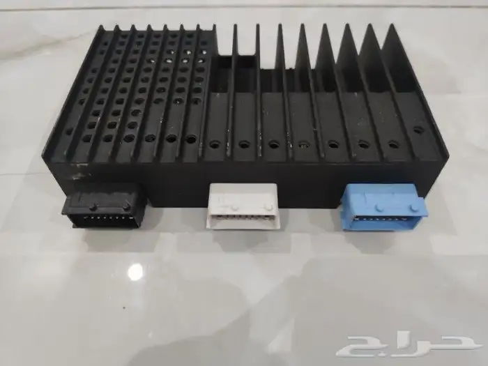 مضخم صوت لسيارة بيجو JBL 1