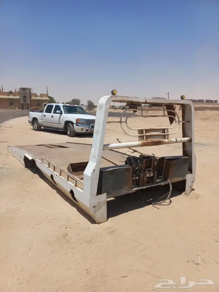 صندوق سطحة شد راجحي مع الونش 0