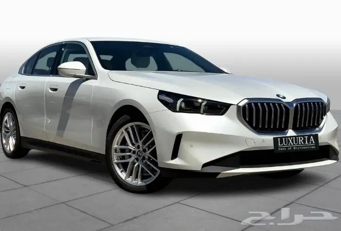 استأجر الآن BMW 5 Series 530i 2024 في دبي 1