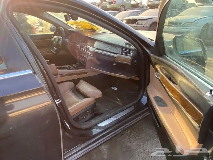 bmw740 قطع غيار بي ام دبليو 740 موديل 2011 4