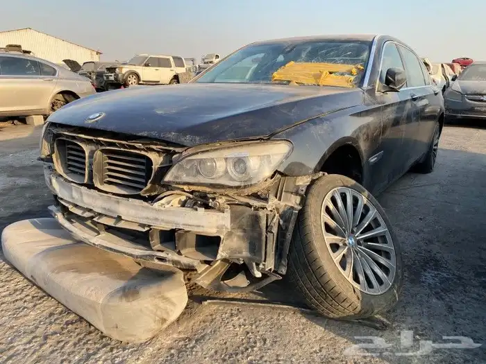 bmw740 قطع غيار بي ام دبليو 740 موديل 2011 0