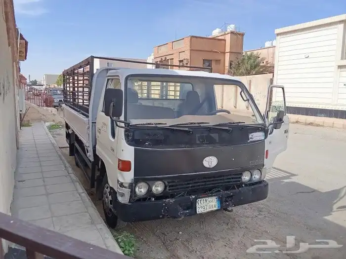 دينا تايوتا صندوق موديل 1998خمسه مسمار غماره كبيره 2