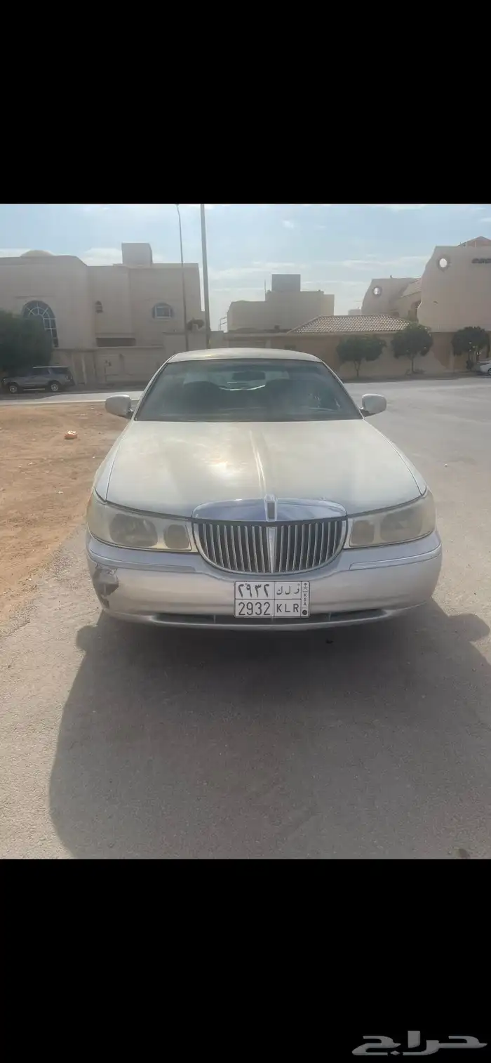 لنكنون تاون كار موديل 2000 5