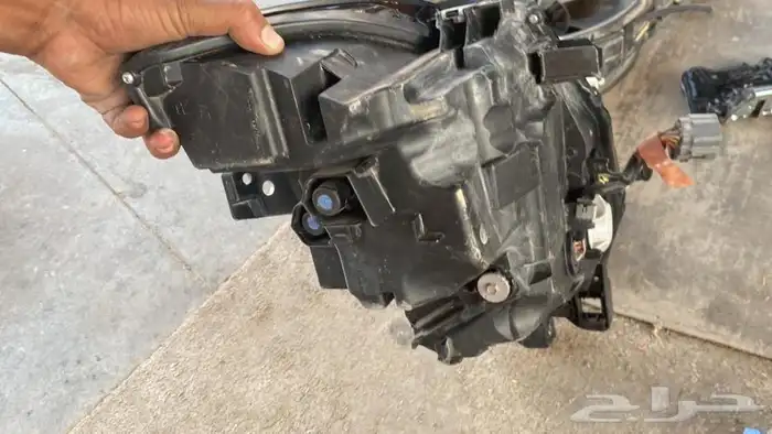 قطع غيار مازدا 6 وcx9 وcx5تشليح صدامات ابواب شمعات اصلي 20