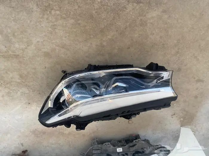 للبيع شمعات بي ام دبليو 530i موديل 2018 5