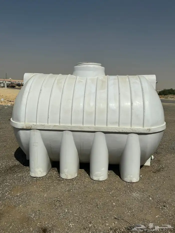 خزان ماء للبيع 7000الف التر زامل 0