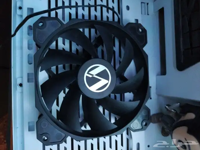 للبيع مروحة ليان لي 0