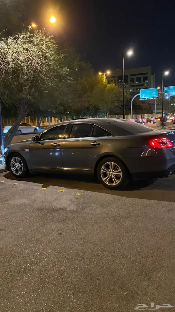 فورد تورس 2018 4سلندر نص فل فتحة لون رصاصي غامق لامع 8