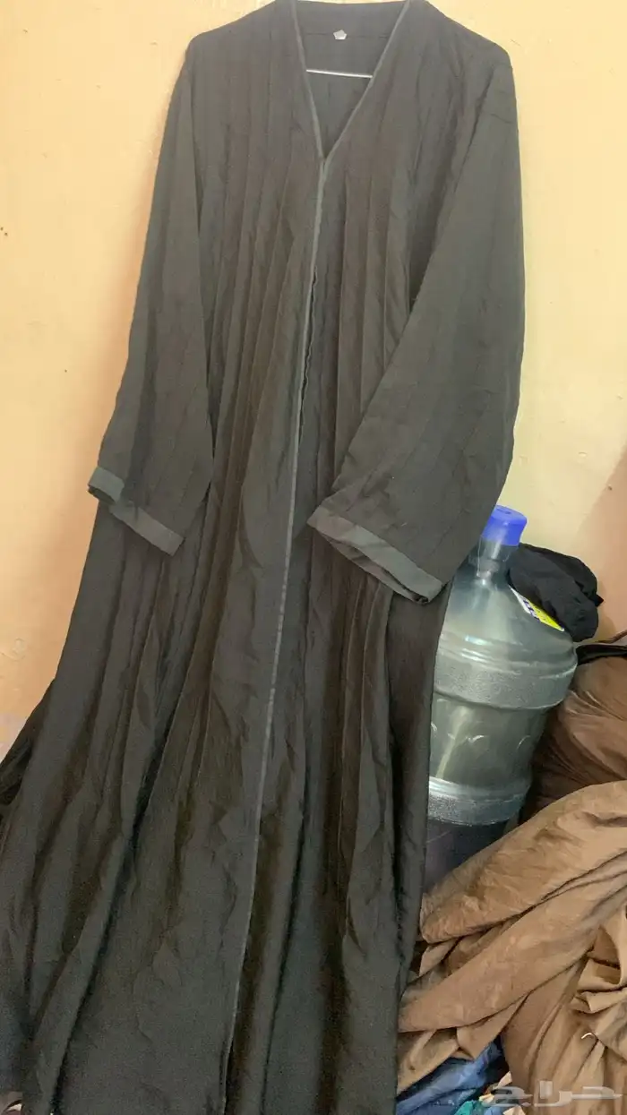 جلابيات وعبايات نضيفة ومنها جديد تسليم فوري 34