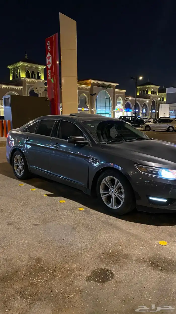 فورد تورس 2018 4سلندر نص فل فتحة لون رصاصي غامق لامع 6