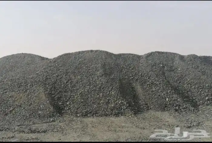 قلابات شيول وبكلين لإيجار يومي أو شهري أسفلت مقشور 1
