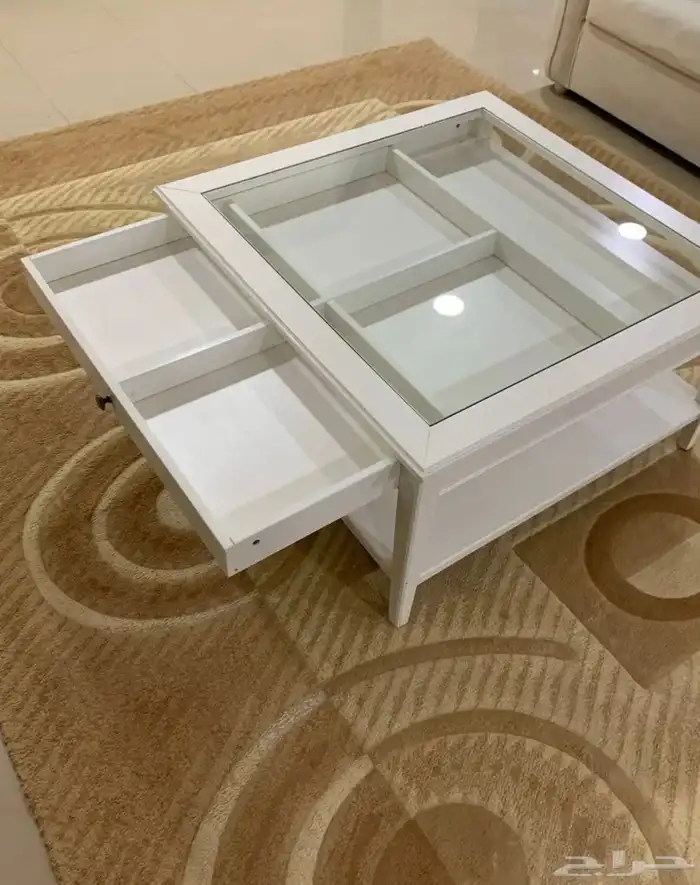 طاولة ضيافة صندوقية 0