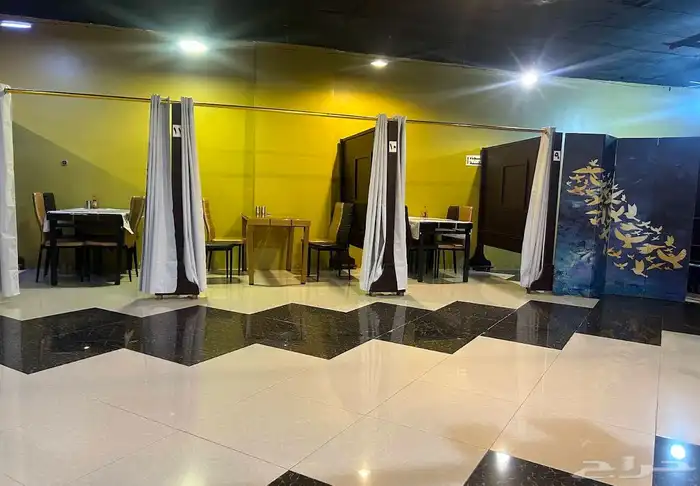 أدوات مطعم نضيفه للبيع 13