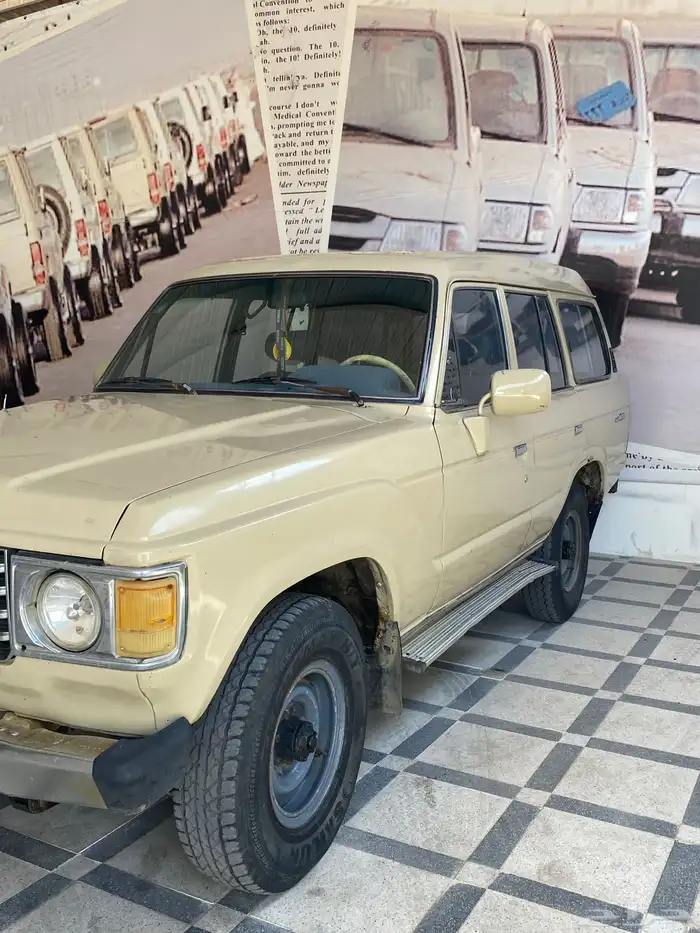 لاند كروزر 83 1