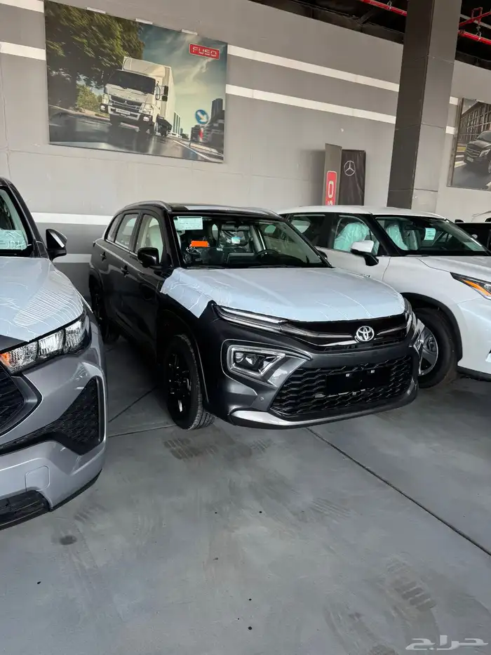 تويوتا اوربان كروزر فل اوبشن 2025 14