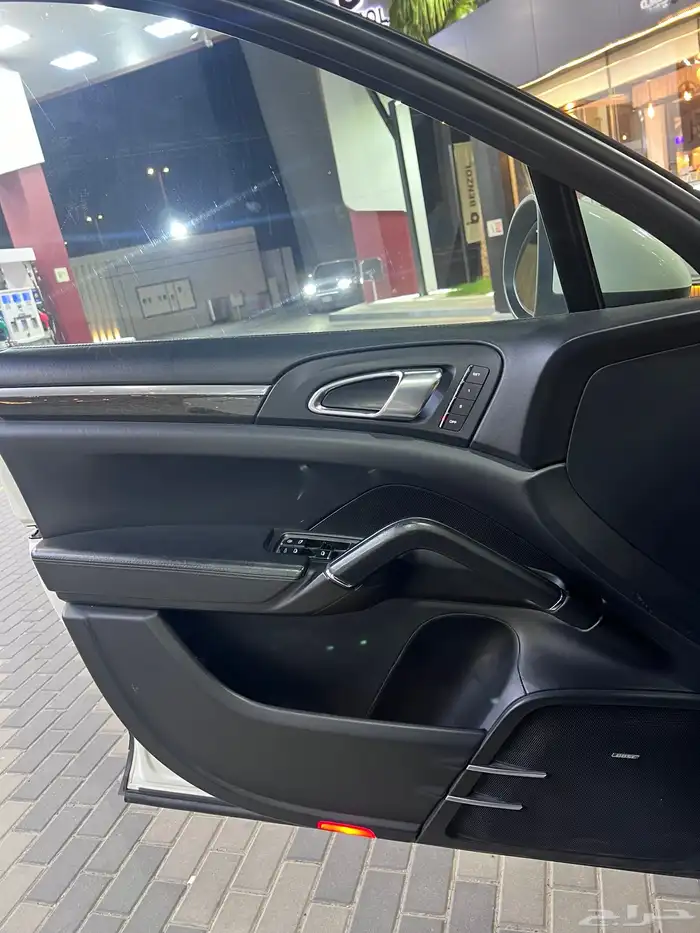 بورش كايين ابيض  داخل اسود بودي بلد نظيف 32