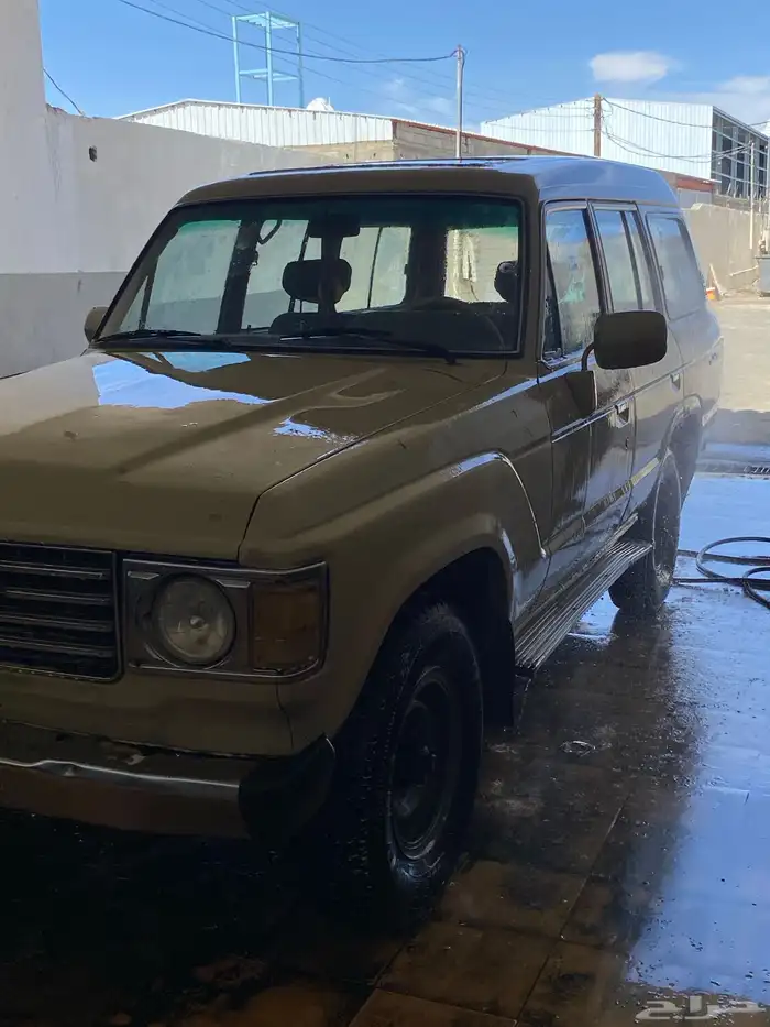 لاند كروزر 83 17