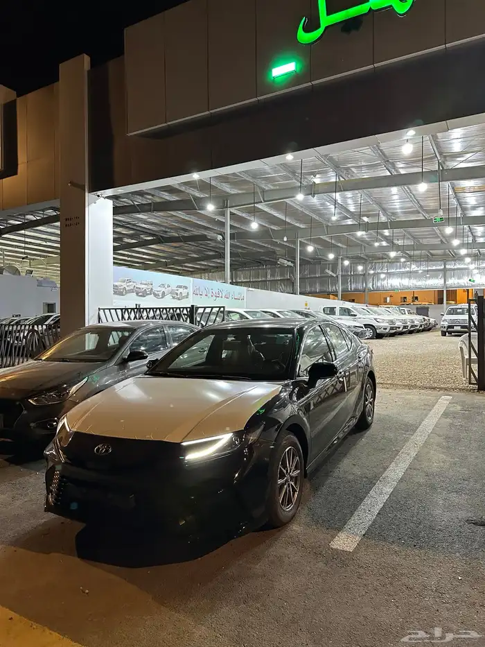 كامري 2025 استاندر بنزين اصفار السعر 122 7