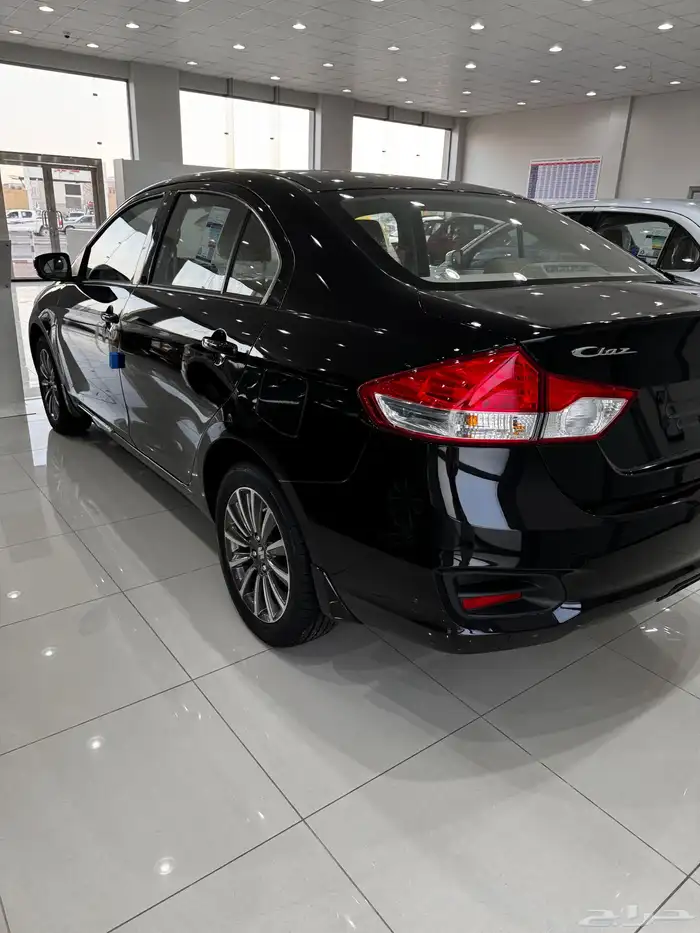 سوزوكي سياز 2025 1