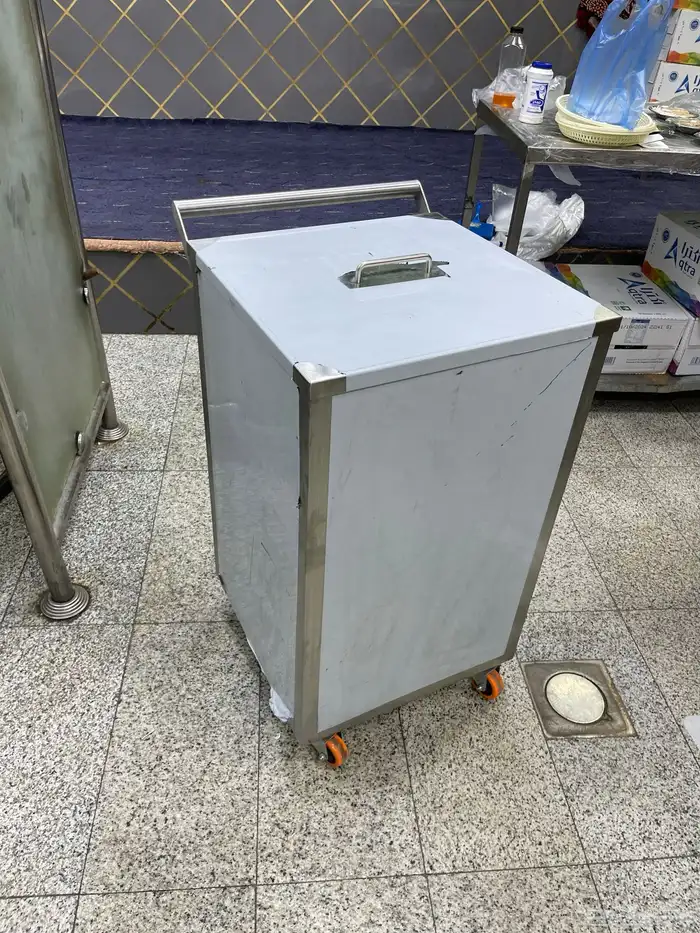 ثلاجة استيل طاولة استيل استاند استيل مدخنة عربية رف استيل 0