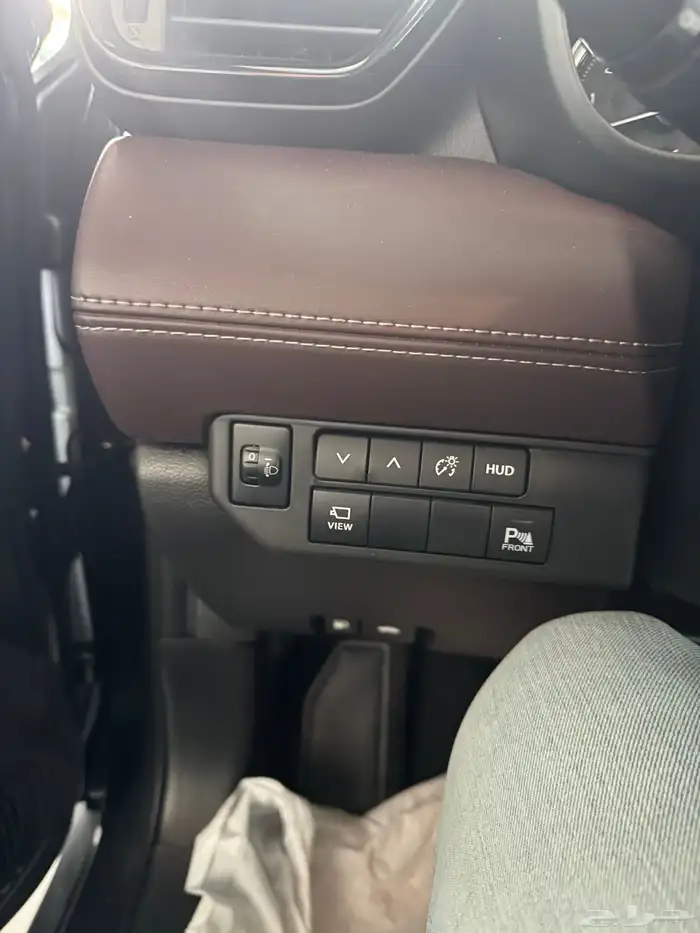 تويوتا اوربان كروزر فل اوبشن 2025 7