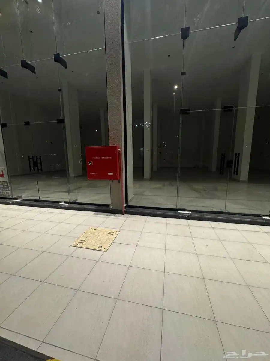 معارض للإيجار 6