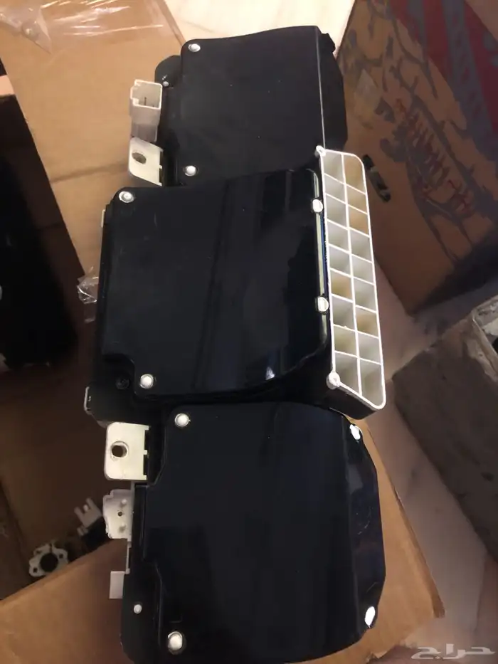 جراند شروكي  جمس -كابرس   دوج تشارجر 5