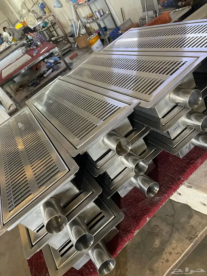 ثلاجة استيل طاولة استيل استاند استيل مدخنة عربية رف استيل 21