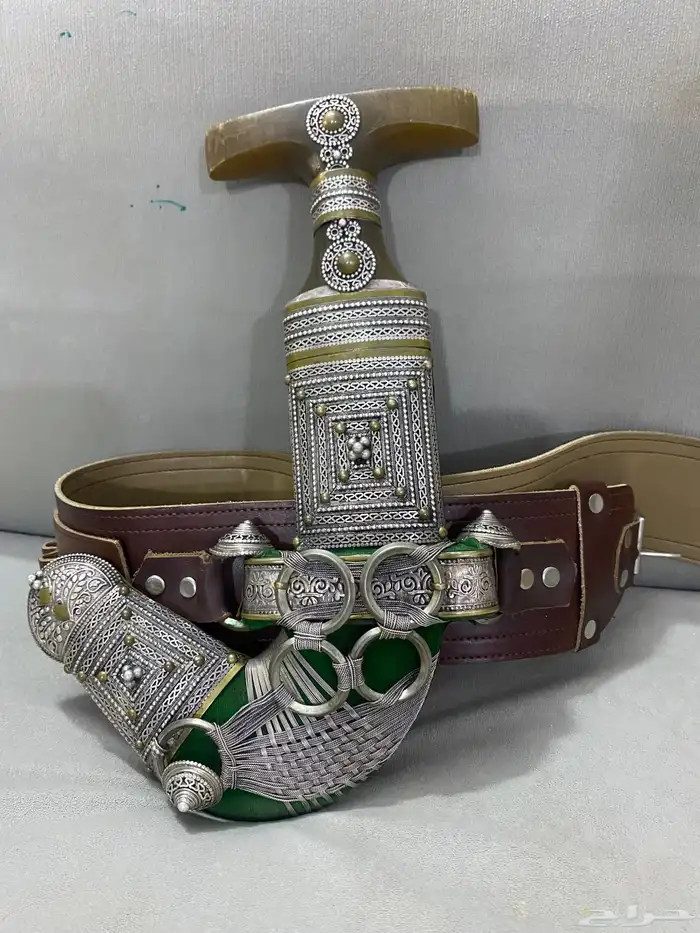 جنبية وتر صب فضه محزم كفو 2