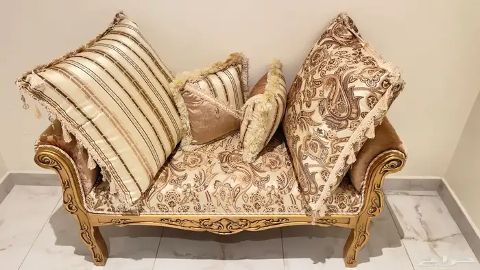 للبيع كنب رجال نظيف وجودة عالية 6