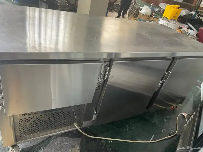 معدات. وادوات مطبخ. اجهزه وطولات واستندات استيل. وثلاجات 4