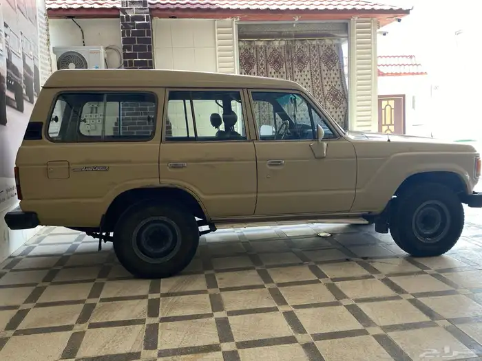 لاند كروزر 83 4