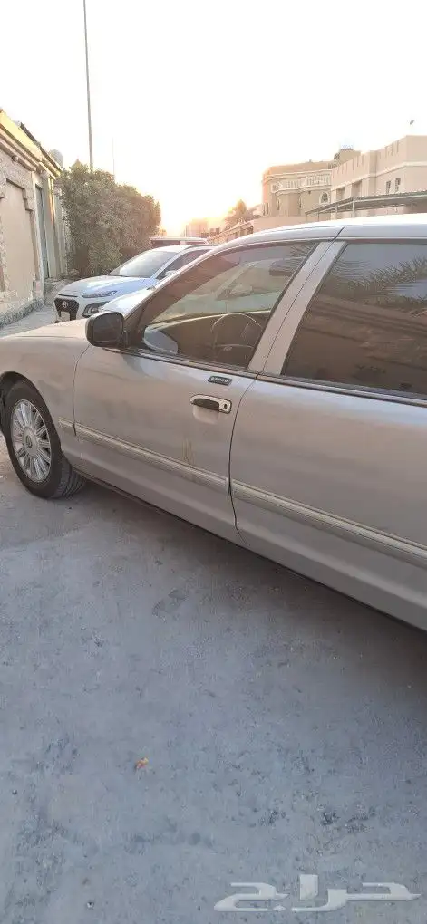 فورد قراند ماركيز 2009 للبيع 1