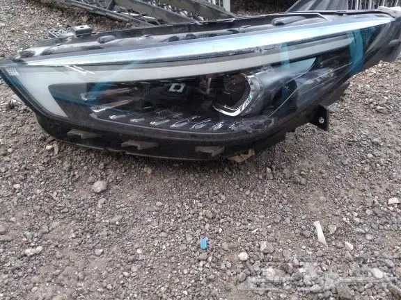 شمعات MG ZS2022 1