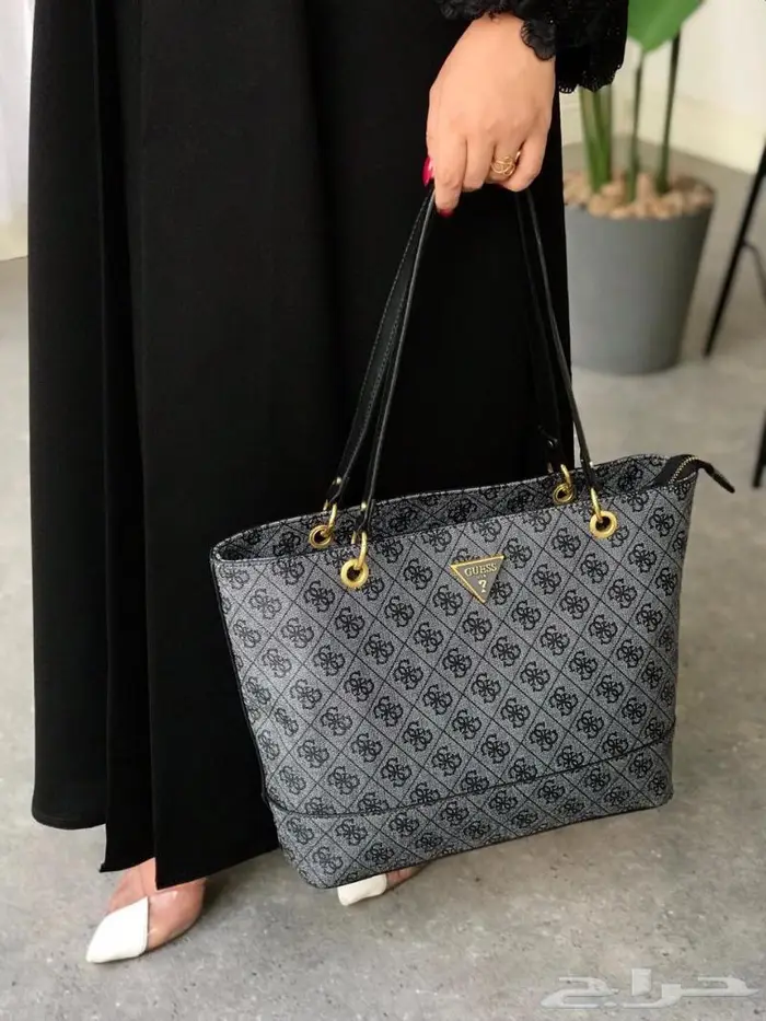 اكبر مجموعة شنط ماركة قيس جيس العالمية نفس اصلي درجة عاليه 29